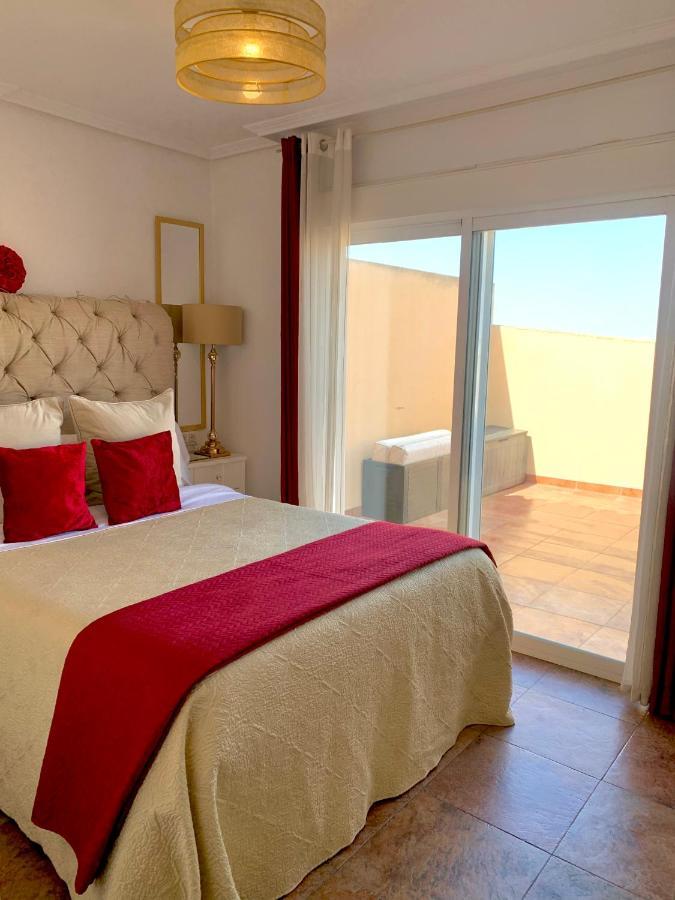 Atico Deluxe Entre Centro Y Playa Salinas Con Terraza, Wifi, Piscina Climatizada, Gym, Sauna Y Garaje -Smart Tv โรเกตัสเดมาร์ ภายนอก รูปภาพ
