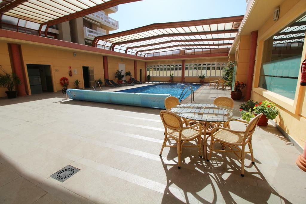 Atico Deluxe Entre Centro Y Playa Salinas Con Terraza, Wifi, Piscina Climatizada, Gym, Sauna Y Garaje -Smart Tv โรเกตัสเดมาร์ ภายนอก รูปภาพ